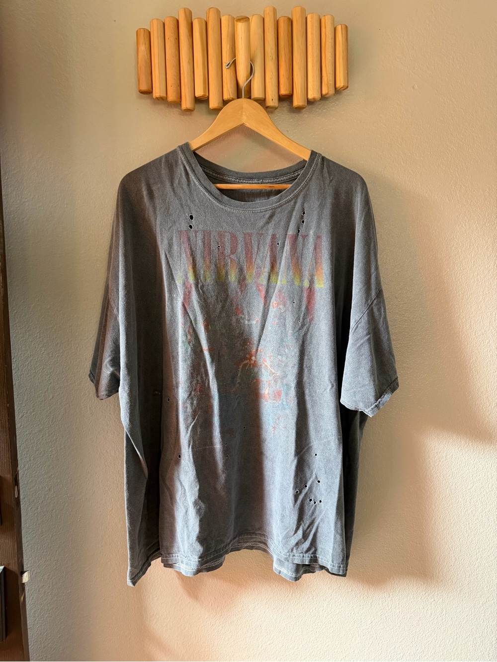 Urban Outfitters Distressed Gray Graphic Short Sleeve Tee
